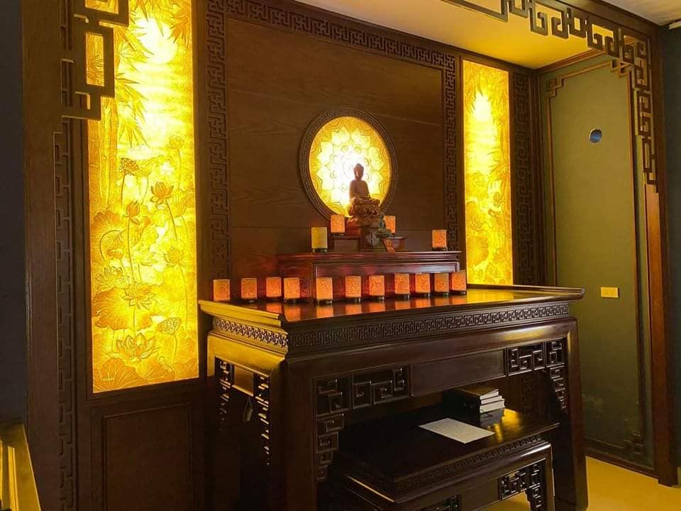Thiết kế thi công trọn bộ vách thờ và tranh đèn mica phòng thờ cho khách hàng Kiến An- Hải Phòng