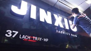 Thi công hoàn thiện biển quảng cáo shop túi sách JINXIU tại Hải Phòng